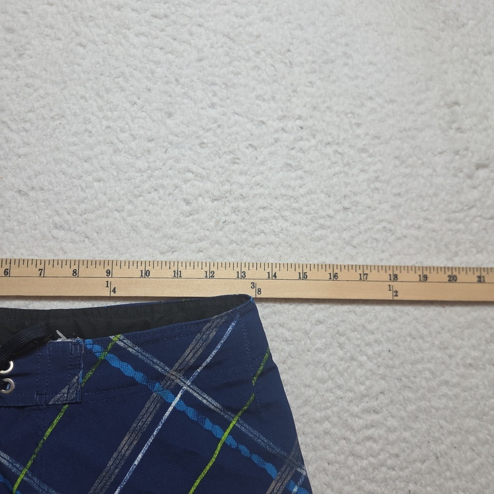 Quiksilver Men's Board Shorts size 26 Plaid Blue Y2k Style - Picture 2 of 5